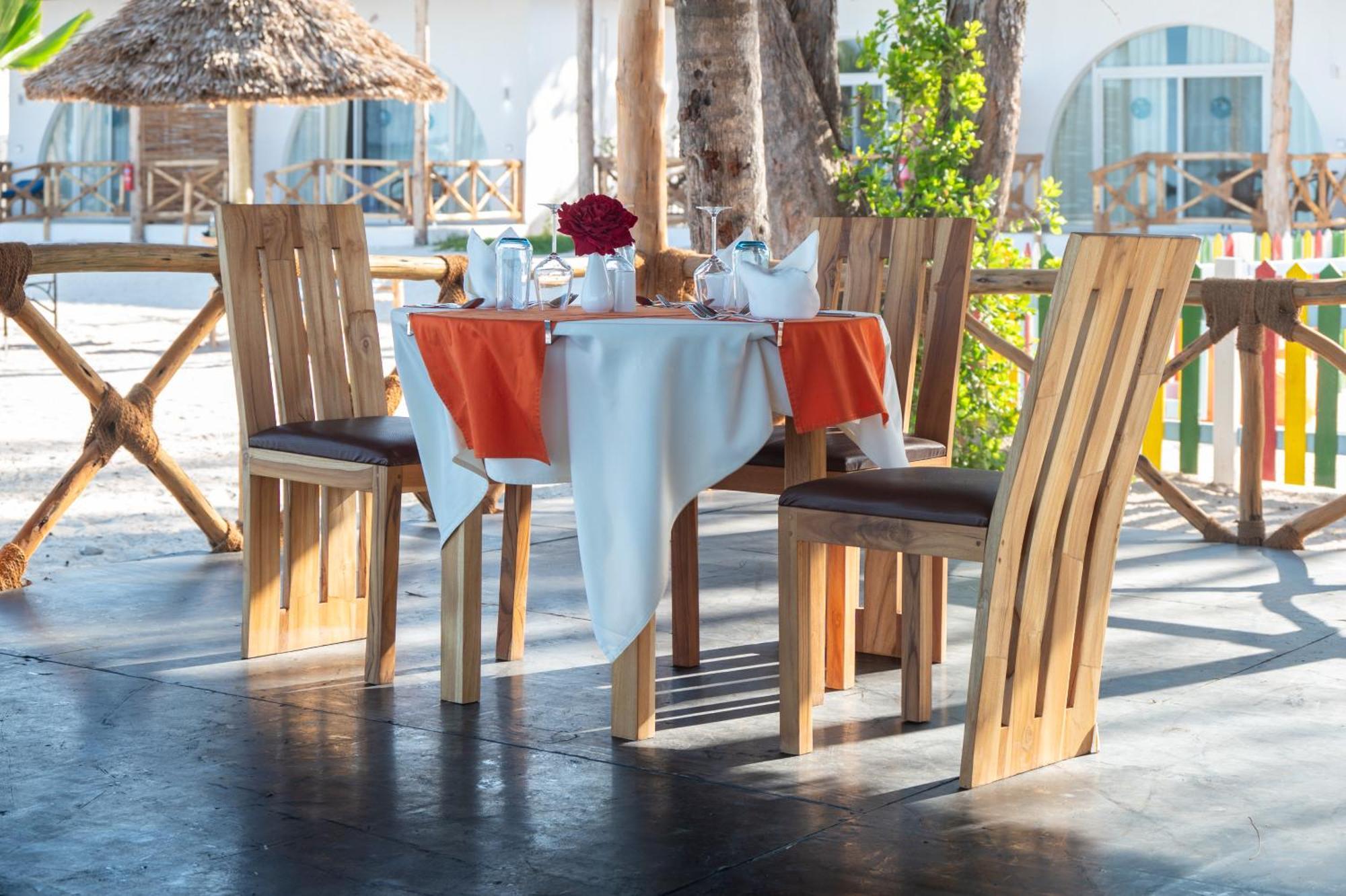 Royal Mandarin Hotel & Resort プワニ・チャンガーニ エクステリア 写真